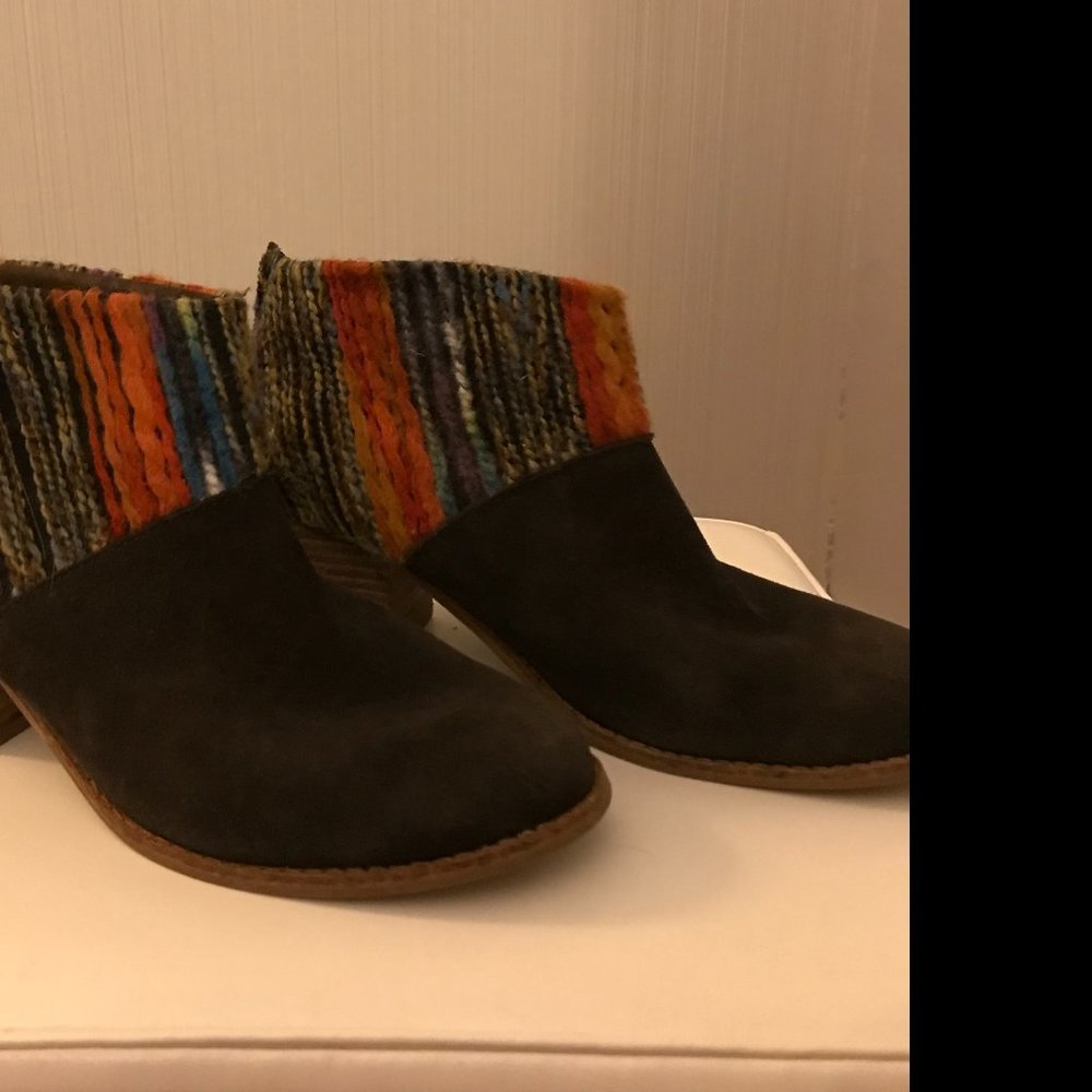 Tom's brown multi color suede bootie size 8.5